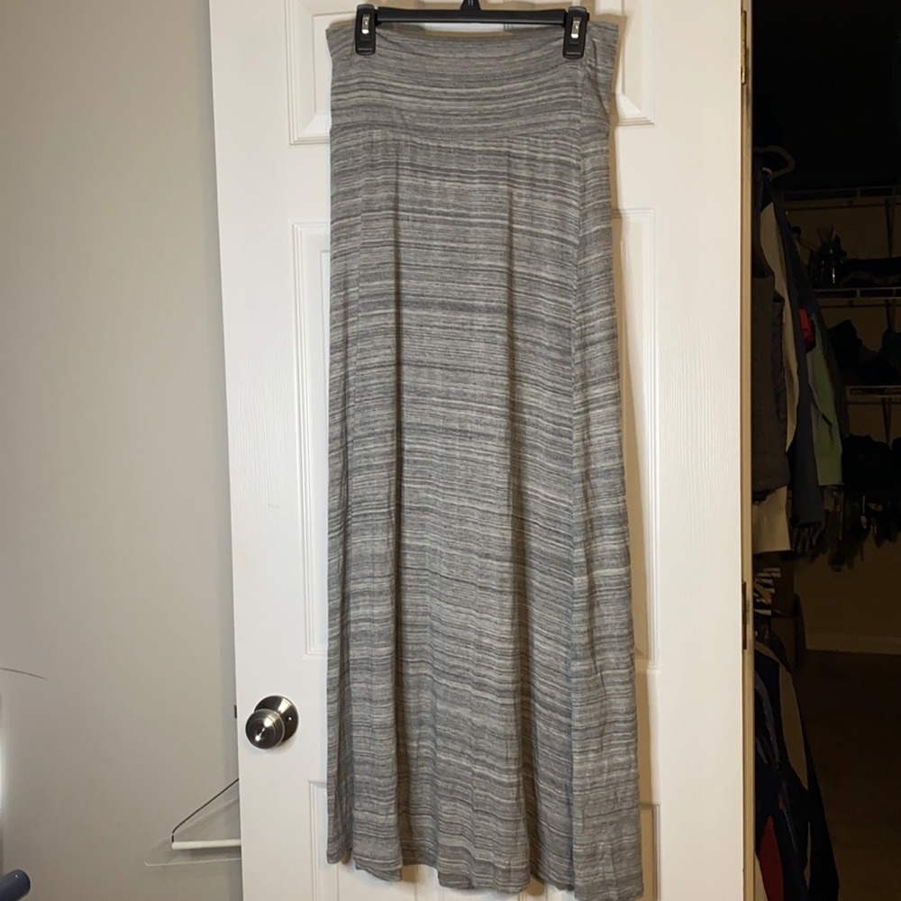 Long gray maxi skirt